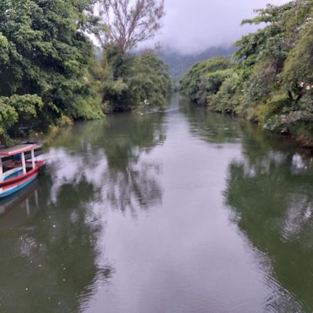 0006.02 - Maranduba - Chale - 1 Dorm - 5 Pess - 3 Quadras Do Mar - Piscina Coletiva - Wifi Villa Ubatuba Ngoại thất bức ảnh